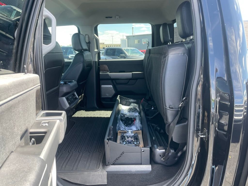 Used 2023 Black Ford Lariat image 61