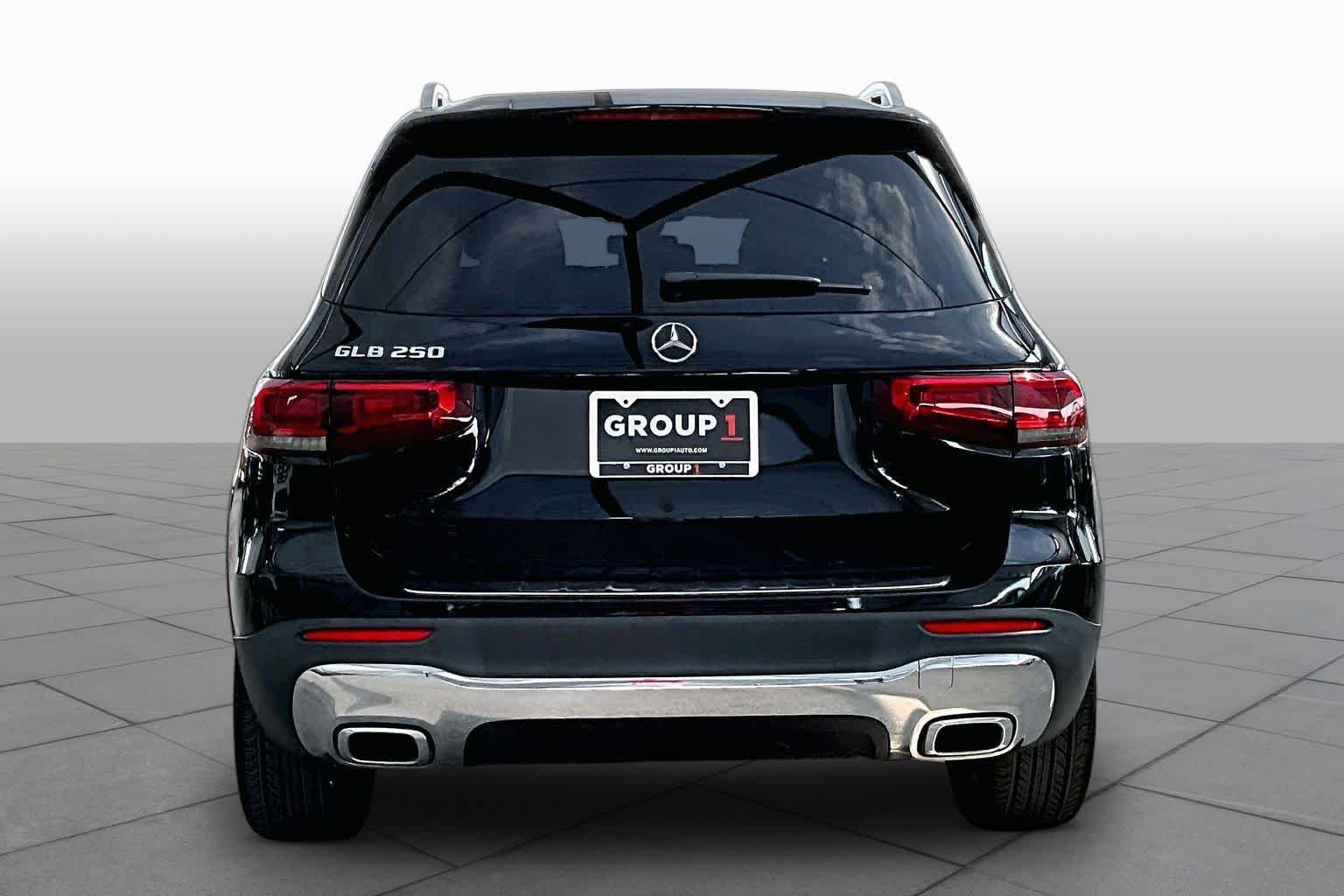 Used 2021 Night Black Mercedes-Benz GLB 250 image 5