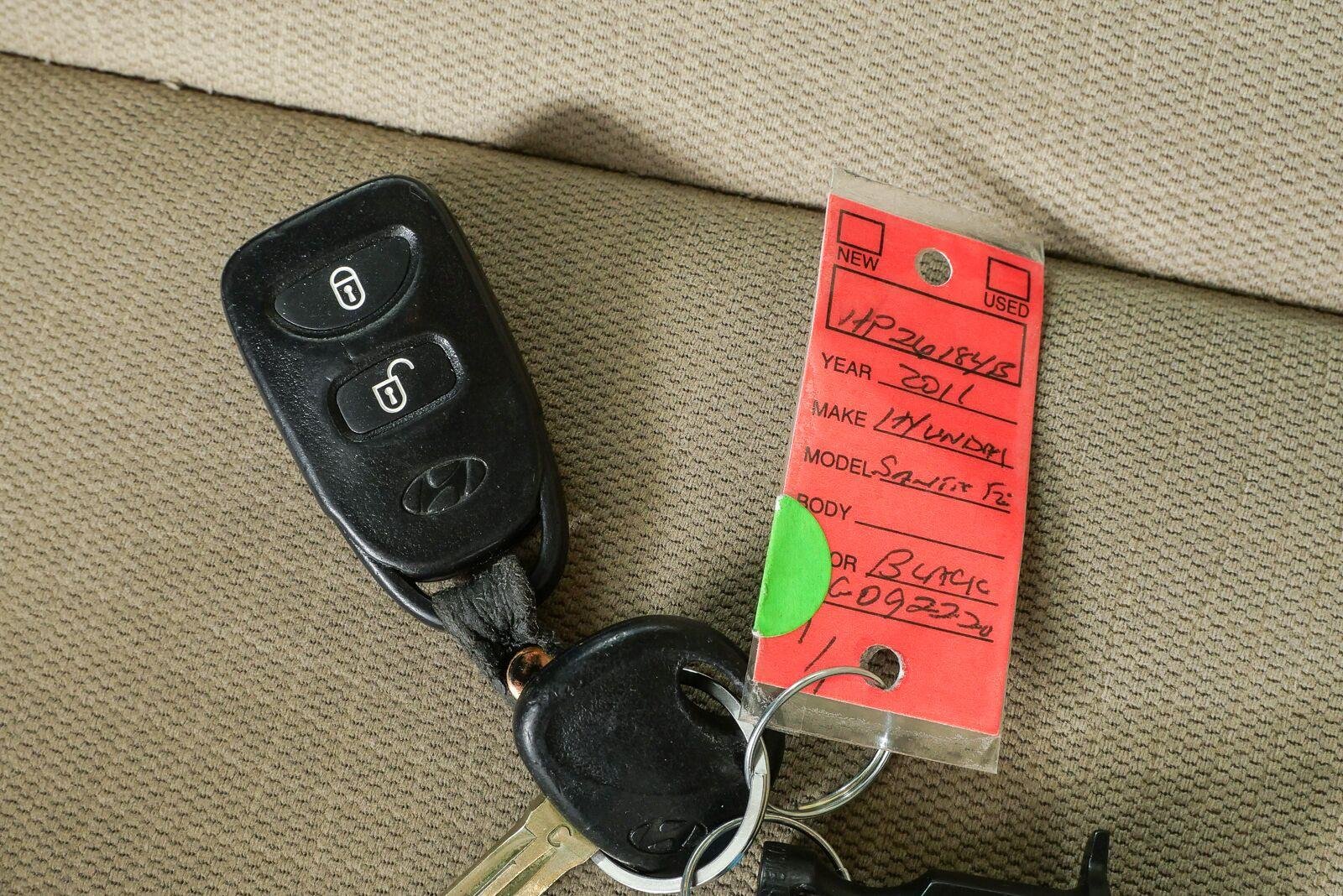 Used 2011 Phantom Black Metallic Hyundai GLS image 35