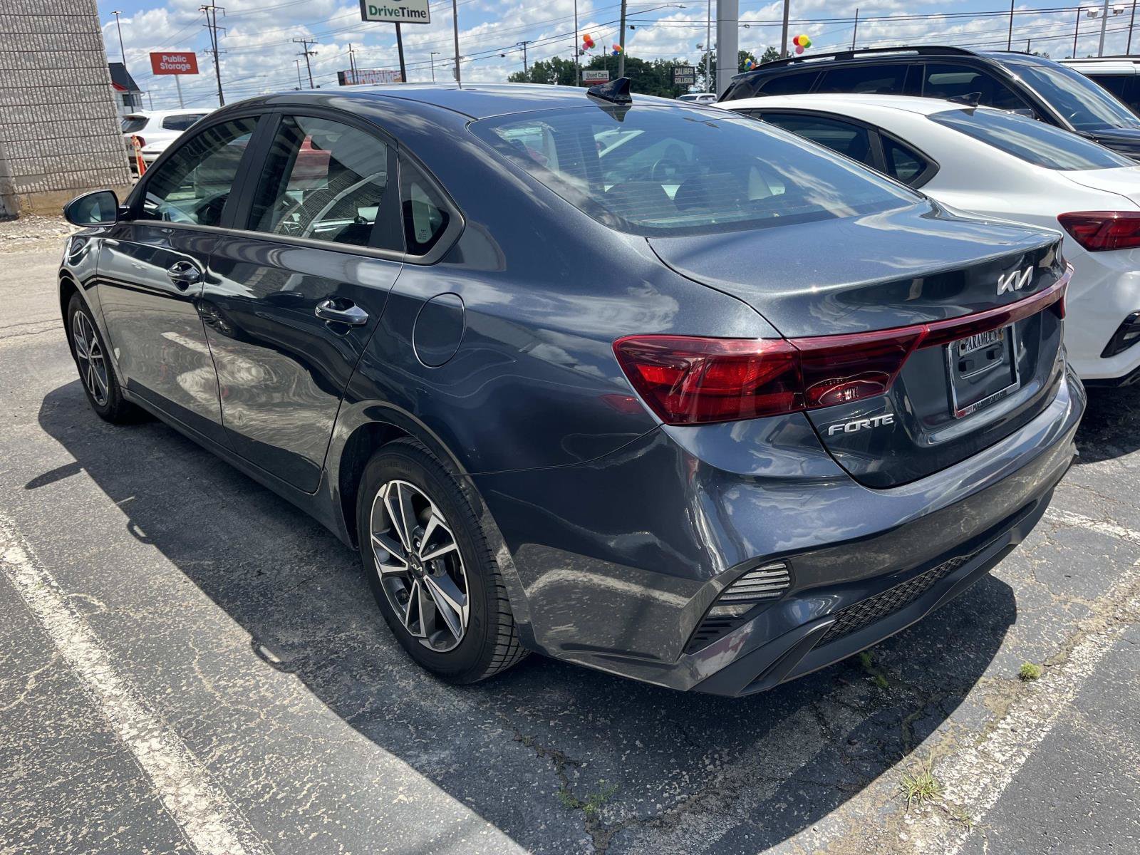 Used 2023 Gravity Gray Kia LXS image 5