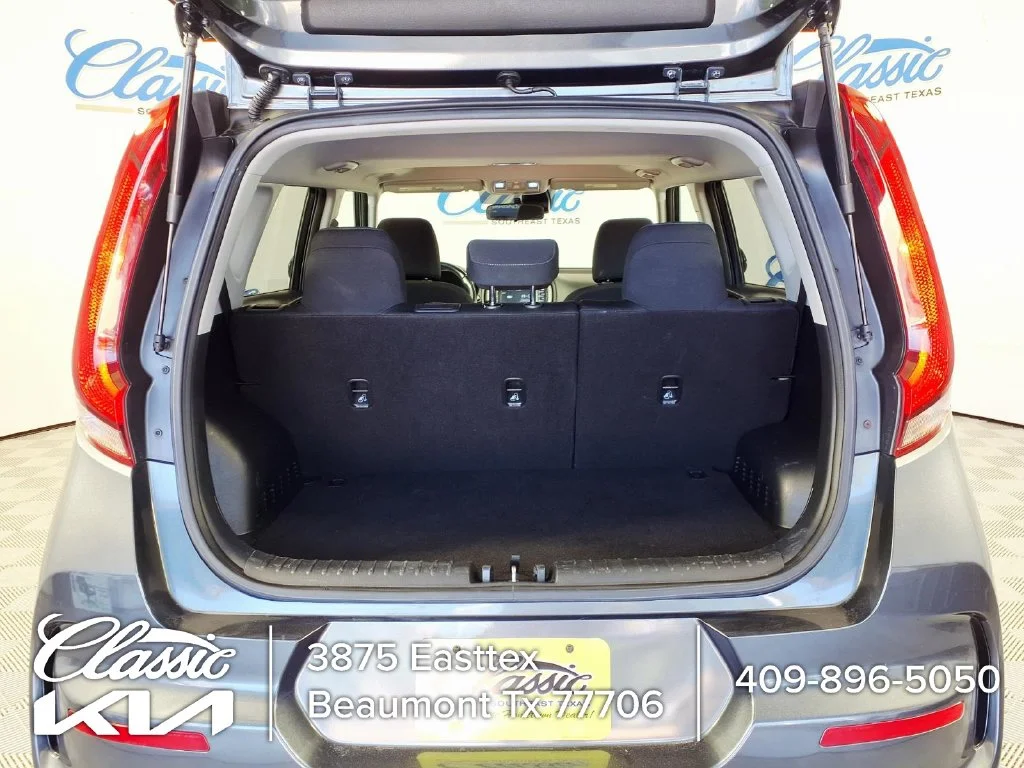 Certified Used 2021 Gray Kia GT-Line image 10