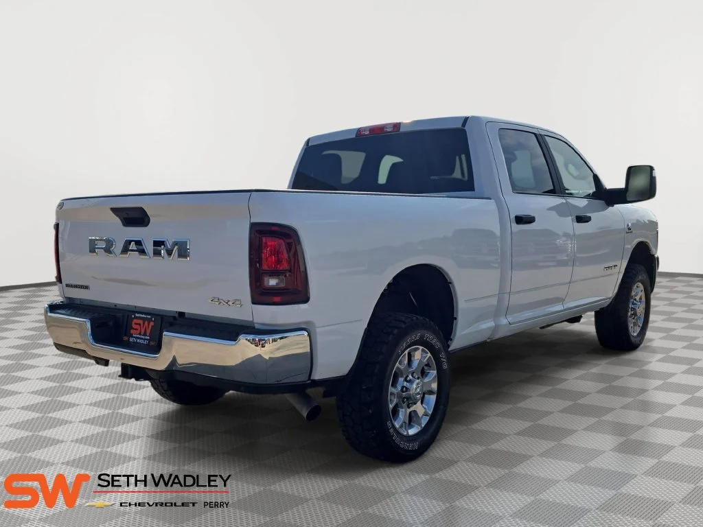 Used 2025  Ram Big Horn image 7