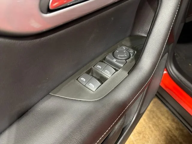 Used 2025 Habanero Orange Chevrolet 2LT image 15