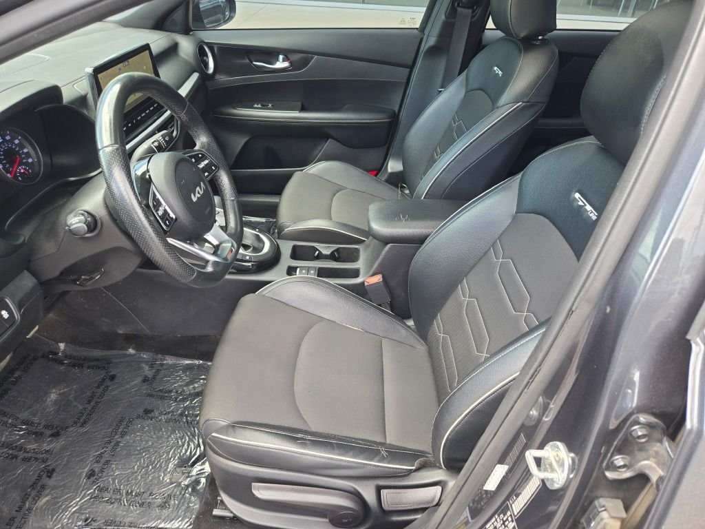 Used 2022 Gray Kia GT-Line image 18