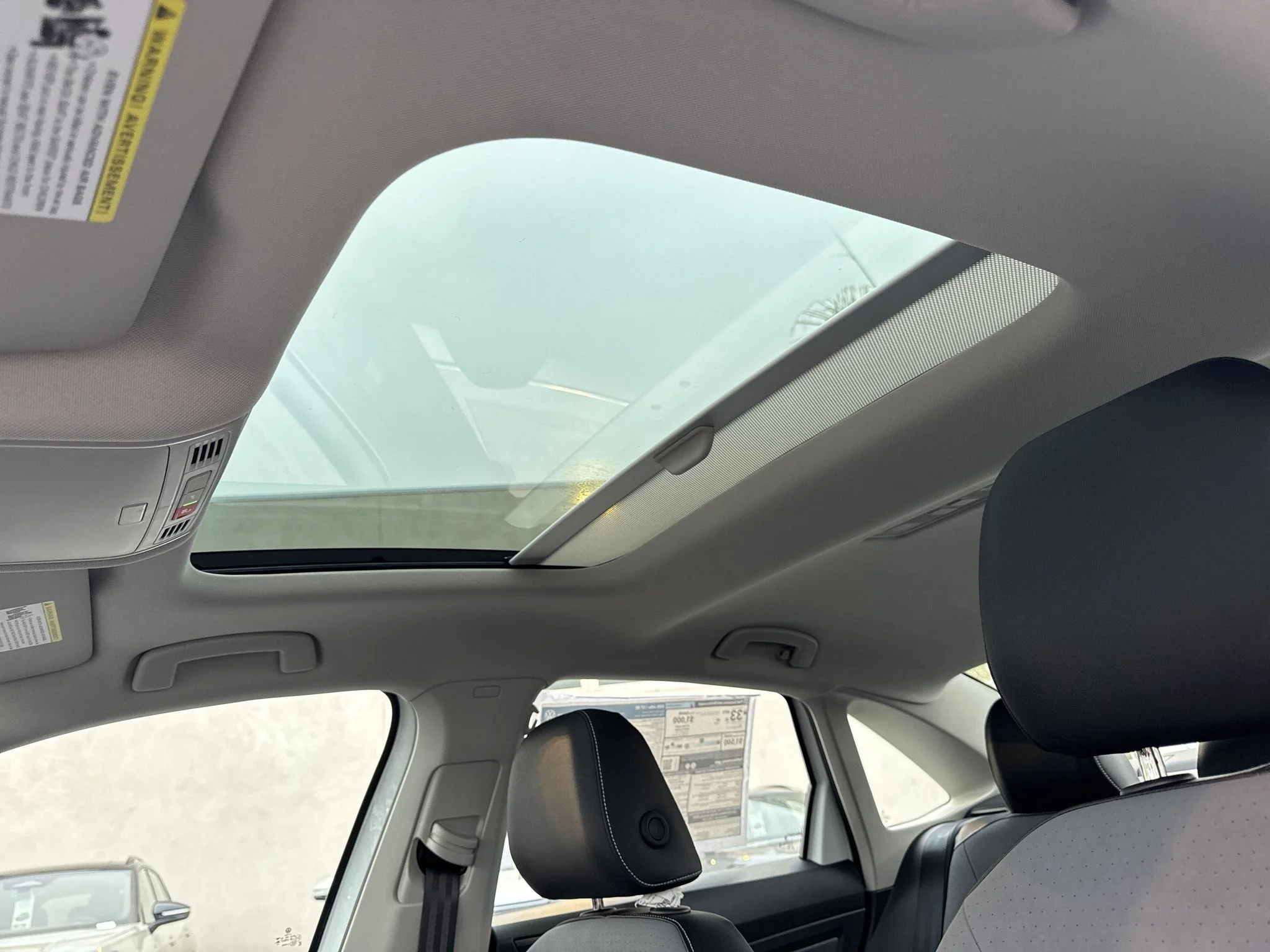 New 2026 Opal White Pearl Volkswagen SE image 21