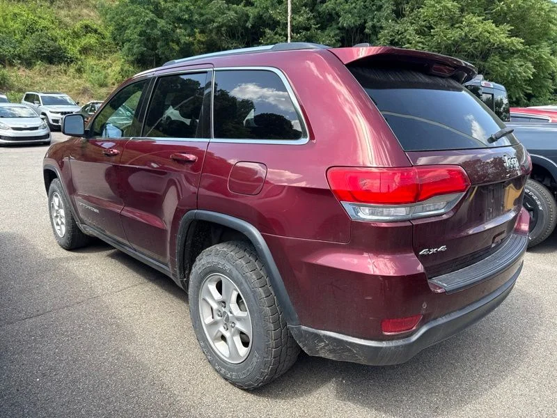 Used 2016 Red Jeep Laredo image 3
