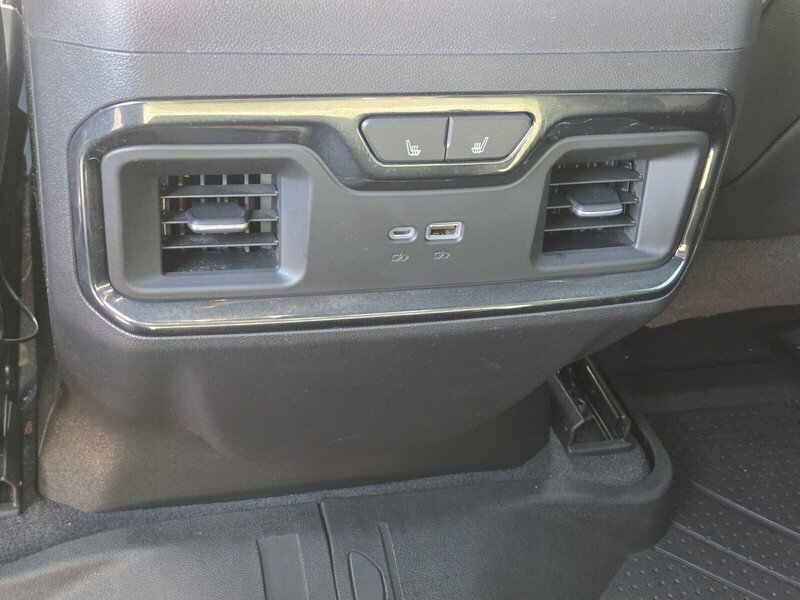 Used 2022 Gray Chevrolet ZR2 image 17