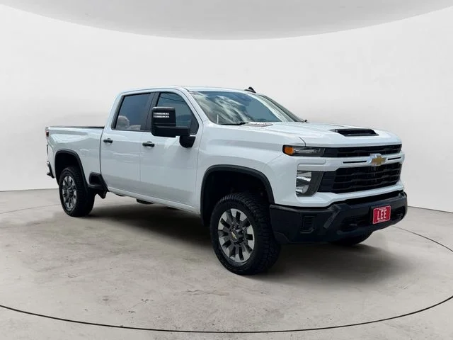 Used 2024 White Chevrolet Custom image 8
