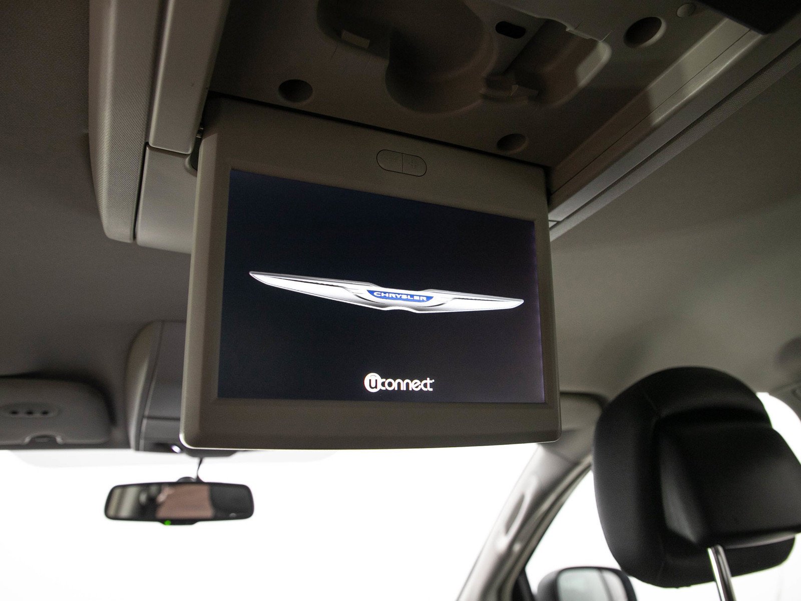Used 2013 Maximum Steel Metallic Clearcoat Chrysler Touring image 17