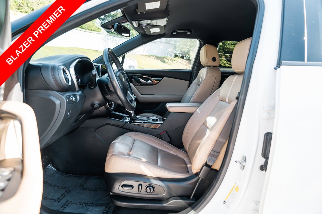 Used 2019 Summit White Chevrolet Premier image 24