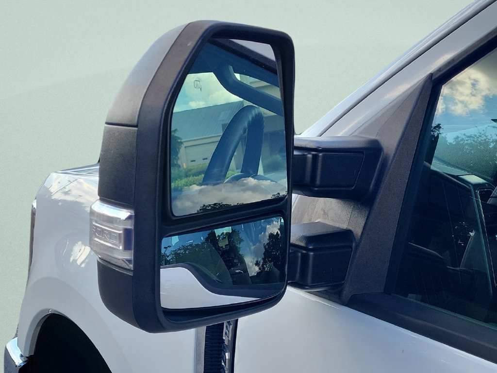 Used 2019 White Ford XLT image 27