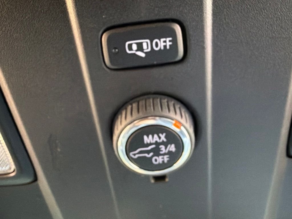 Used 2025 Black Chevrolet LT image 28