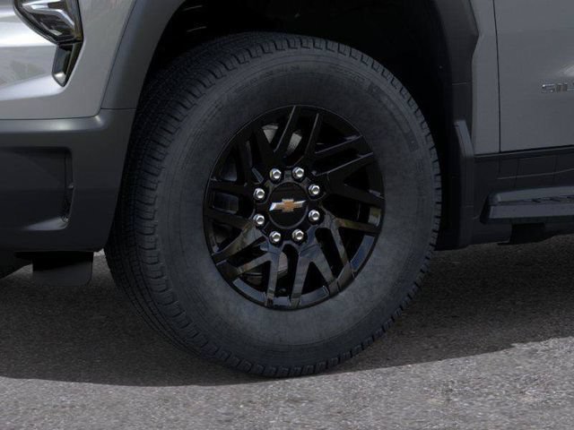 New 2026 Slate Gray Metallic Chevrolet LT - Extended Range image 9