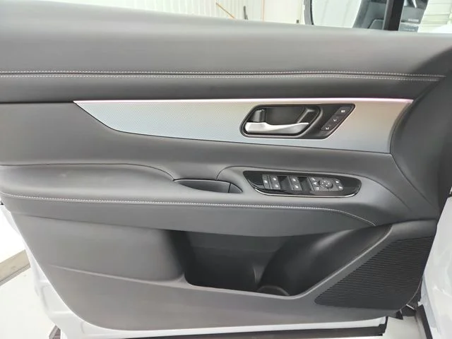 New 2026 White Nissan Platinum image 35