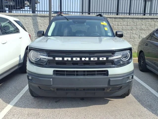 Used 2021  Ford Outer Banks image 2