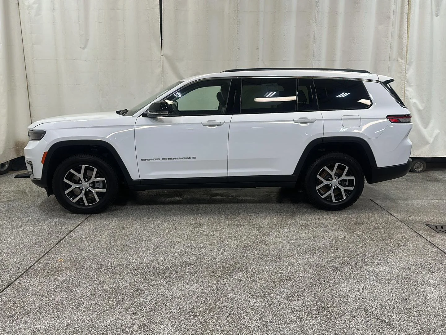 Used 2023 Jeep Grand Cherokee L Limited with VIN 1C4RJKBG0P8858980 for sale in Waconia, Minnesota