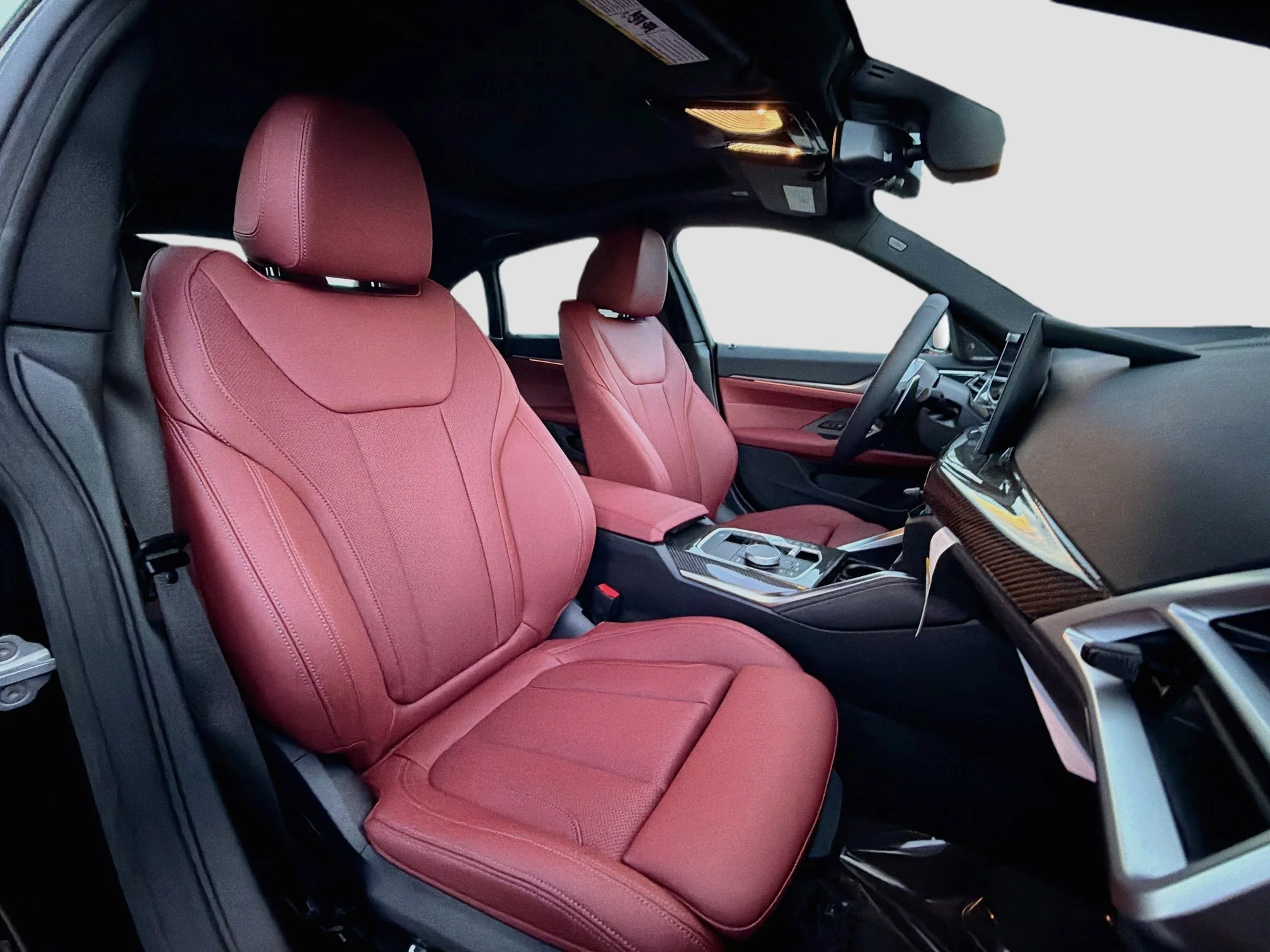 New 2027 Black Sapphire Metallic BMW M440i image 15