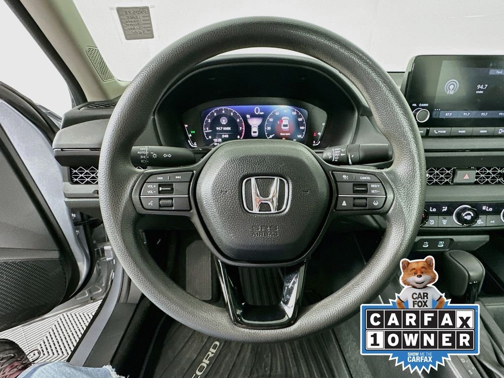 2025 Honda Accord SE - Photo 11