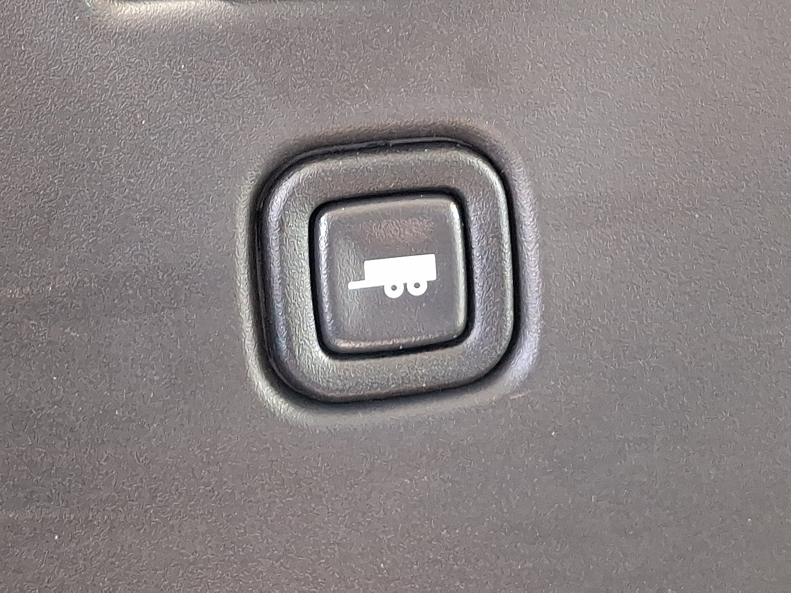 2025 GMC Savana Cargo Work Van - Photo 19