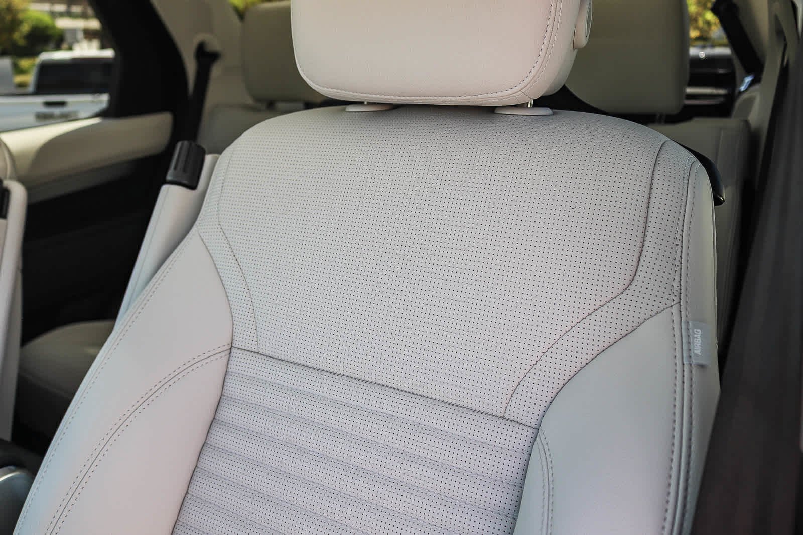 2026 Land Rover Discovery Gemini Edition - Photo 26
