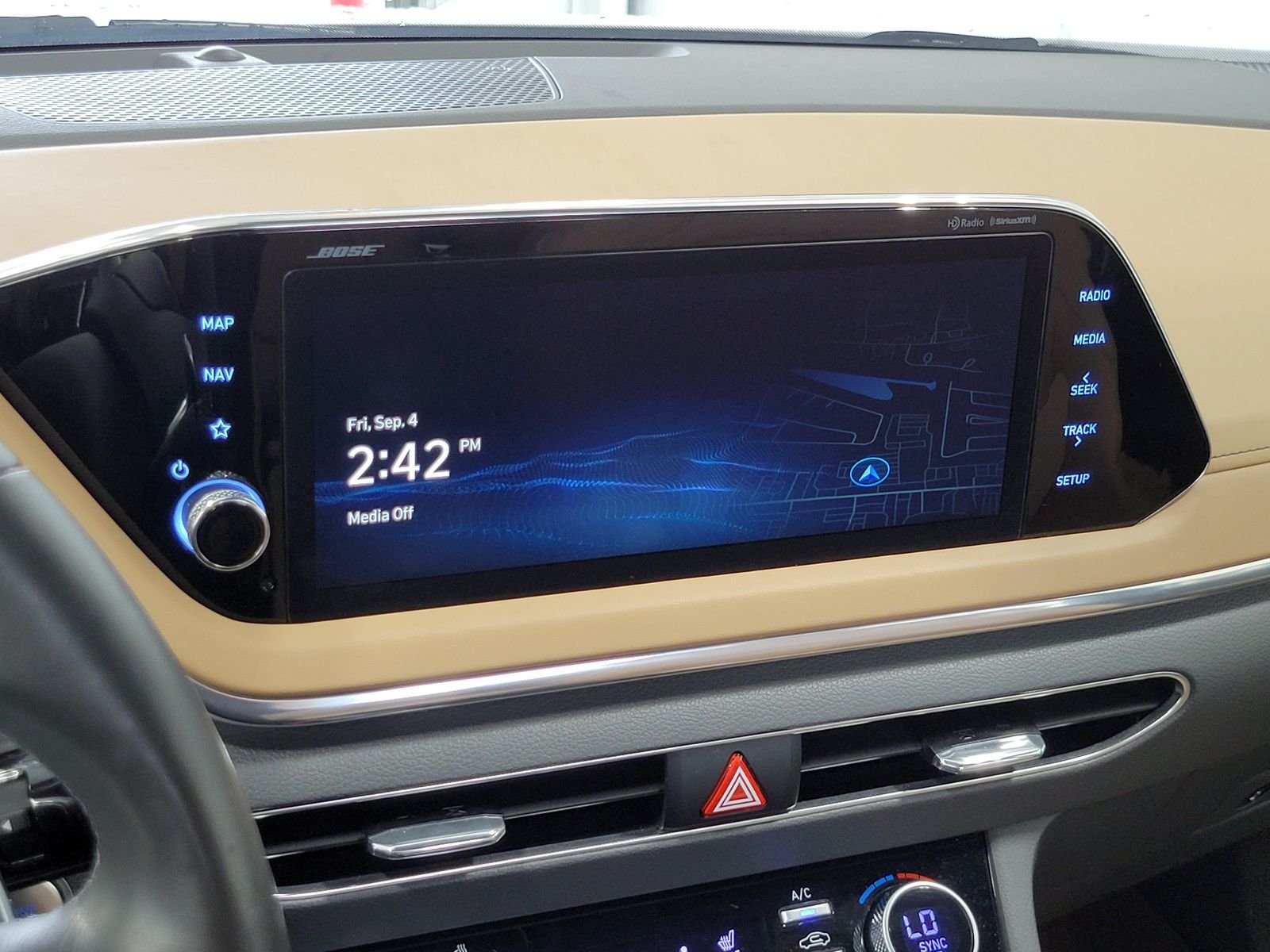Used 2022 Gray Hyundai Limited image 19