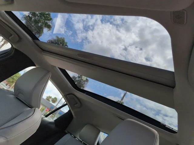 Certified Used 2023 CUTTING EDGE Toyota XLE image 19
