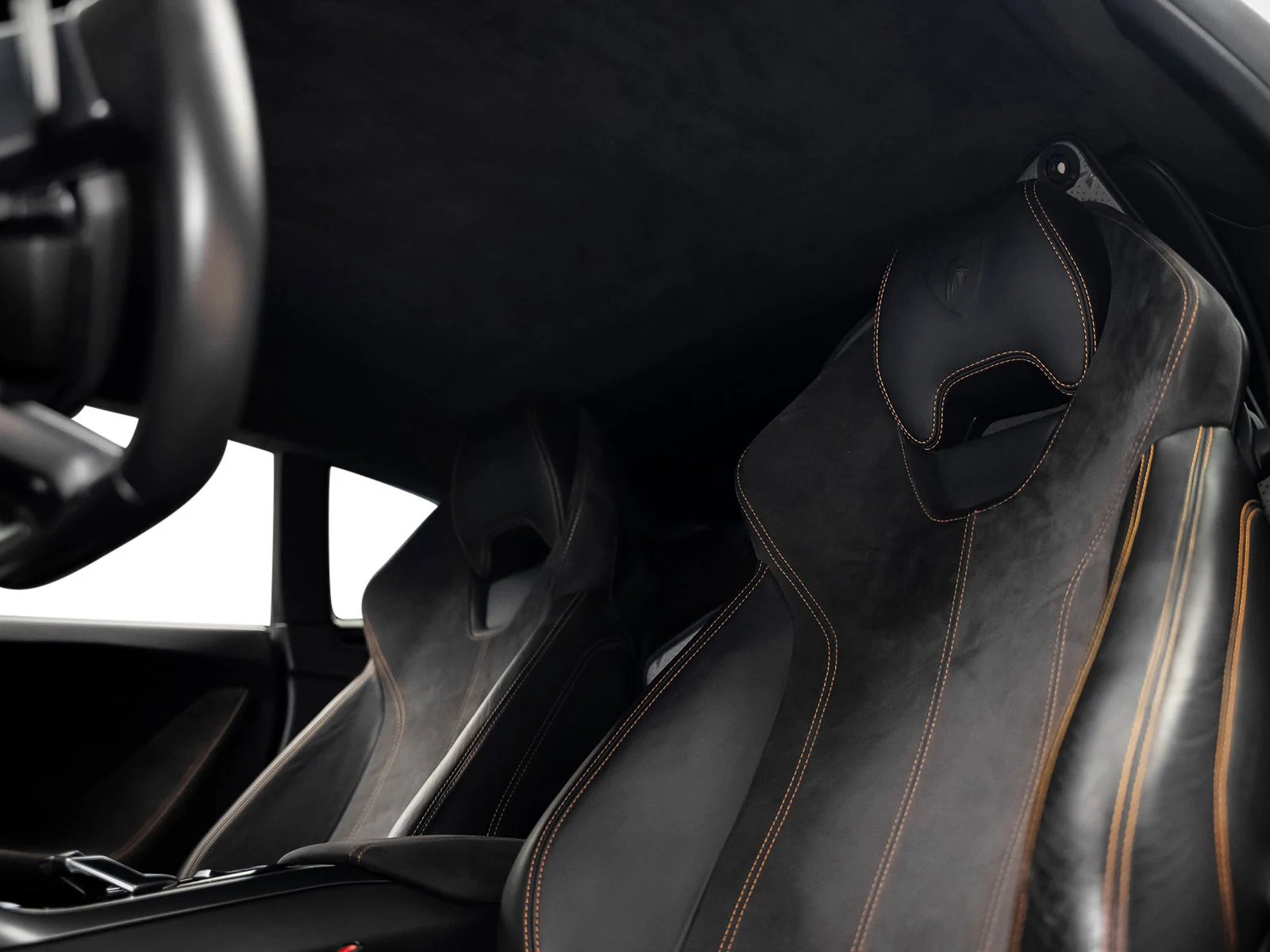 Used 2015 Black Lamborghini LP610-4 image 31