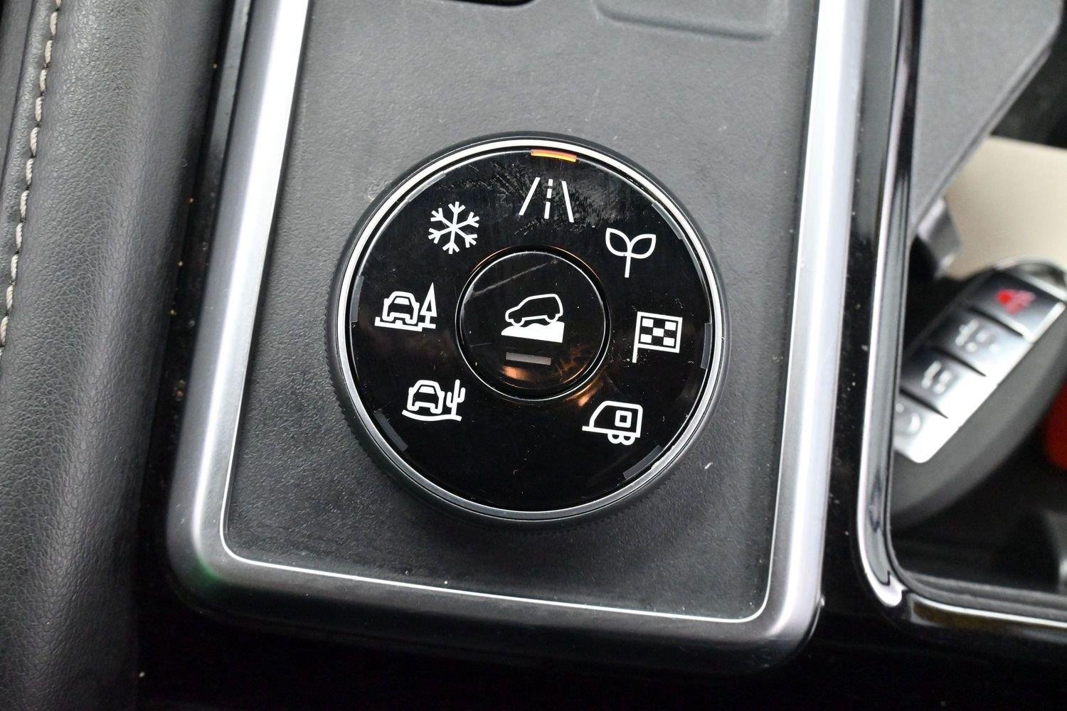 Used 2022 Green Nissan SL image 28