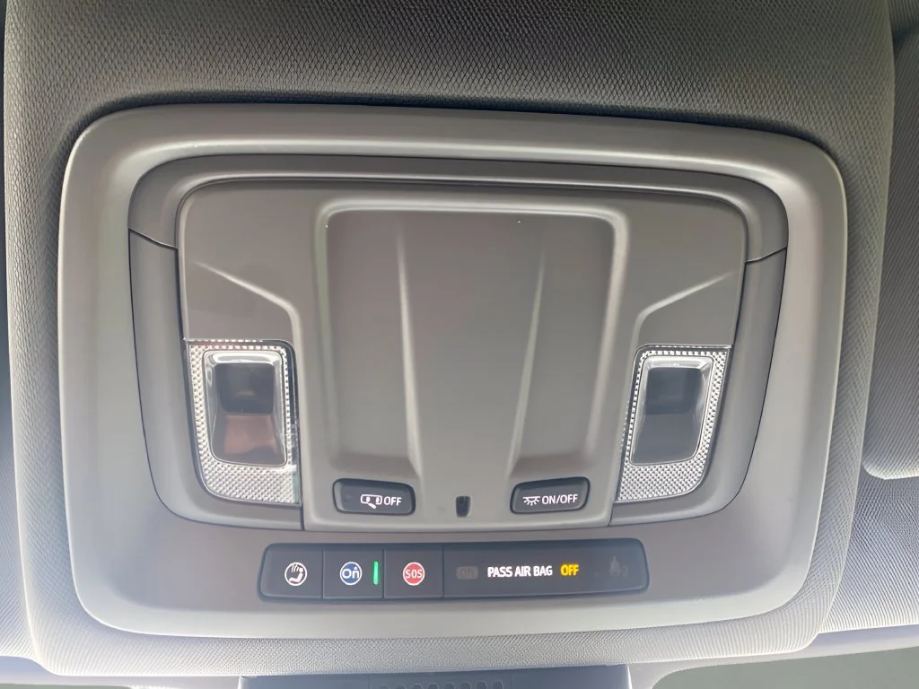 Used 2026 Summit White Chevrolet LT image 25