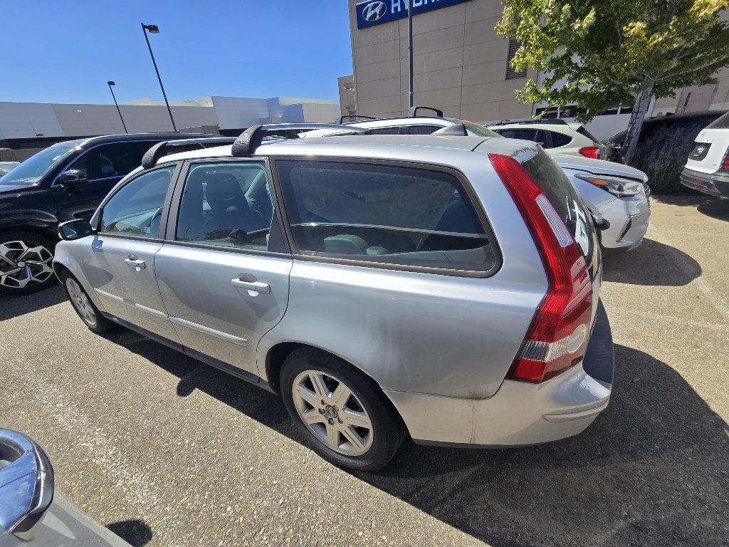 Used 2006 Silver Volvo 2.4i image 13