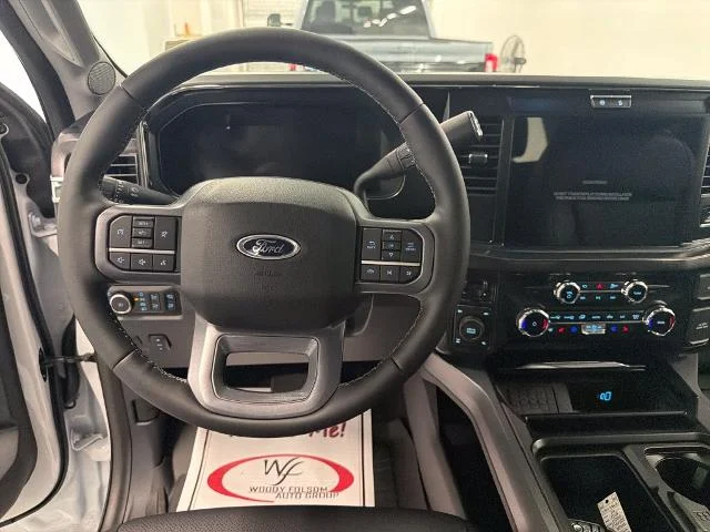 New 2026 Oxford White Ford F-250® Lariat® image 31