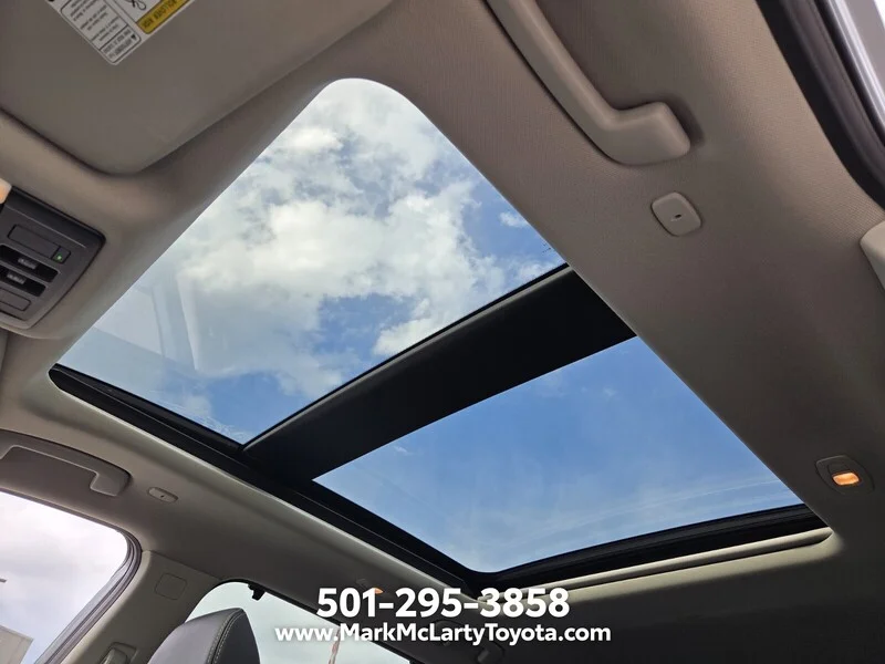 Used 2023 Boulder Gray NISSAN FWD SL image 17