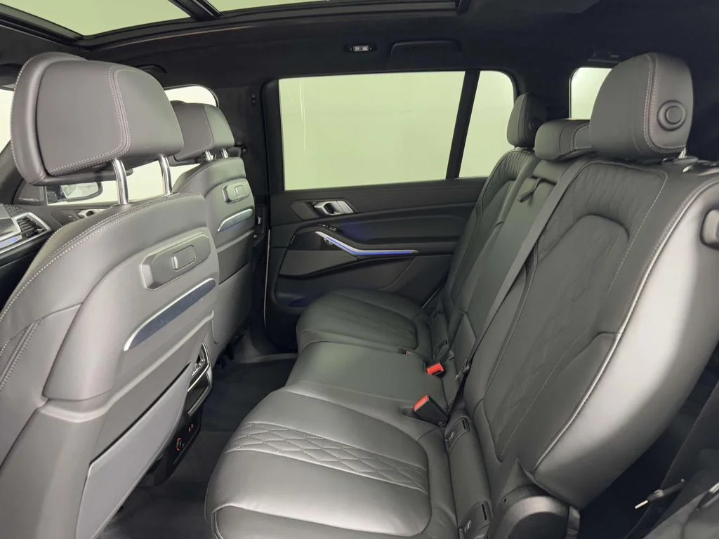 2025 BMW X7 M60i - Photo 33