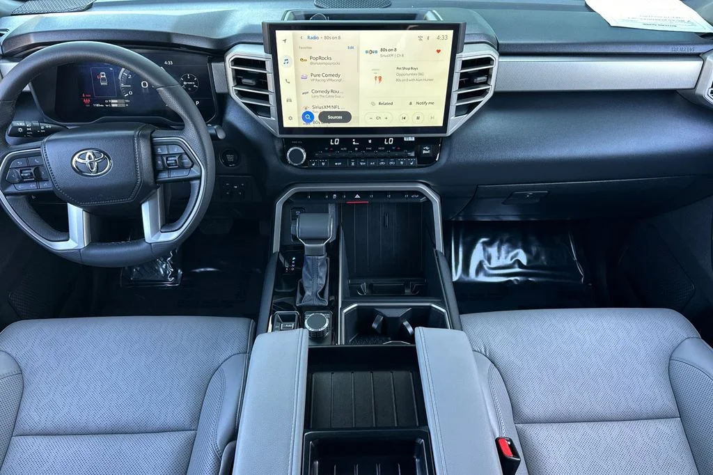 2025 Toyota Tundra Limited - Photo 15