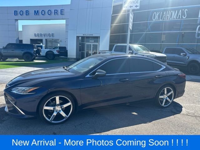 2019 Lexus ES 350 350's photo