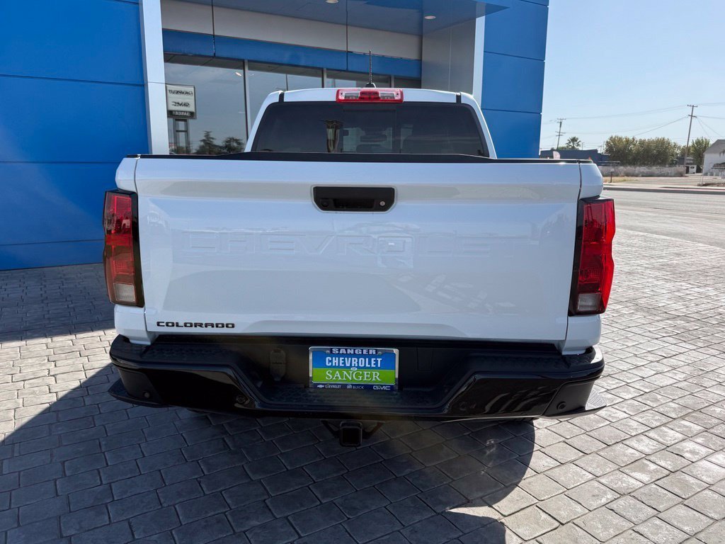2026 Chevrolet Colorado WT view 9