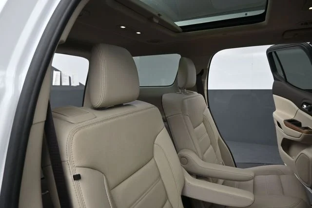 Certified Used 2019 White Frost Tri-Coat GMC Denali image 27