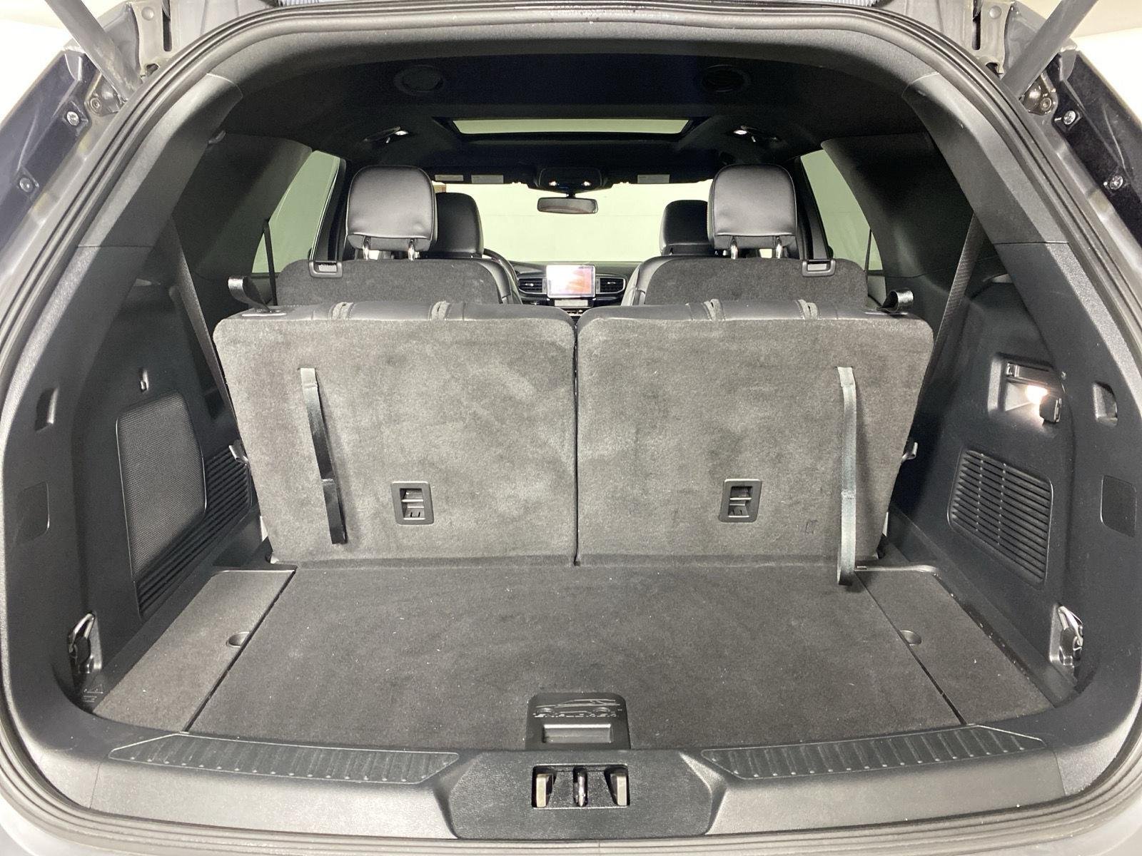 Used 2023 Carbonized Gray Ford ST-Line image 30
