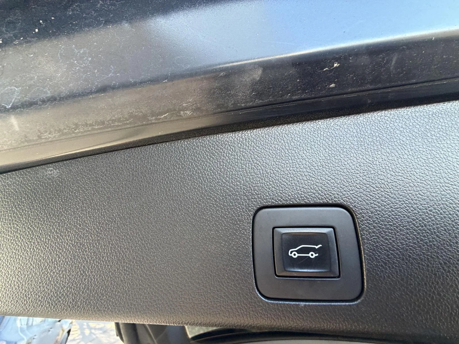 Used 2023 Ebony Twilight Metallic Buick Essence image 13
