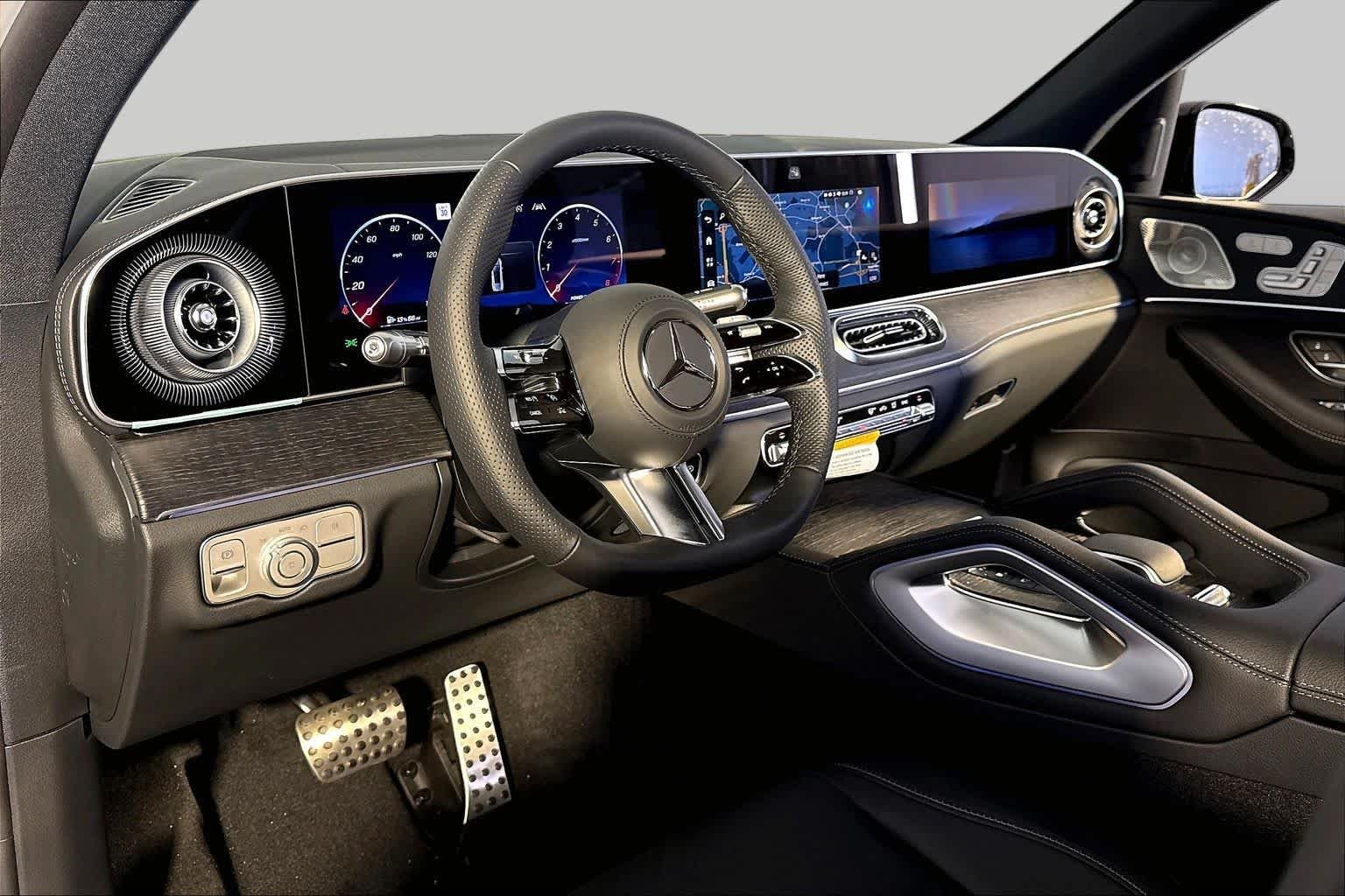 New 2027 MANUFAKTUR Alpine Grey Mercedes-Benz GLS 450 image 9