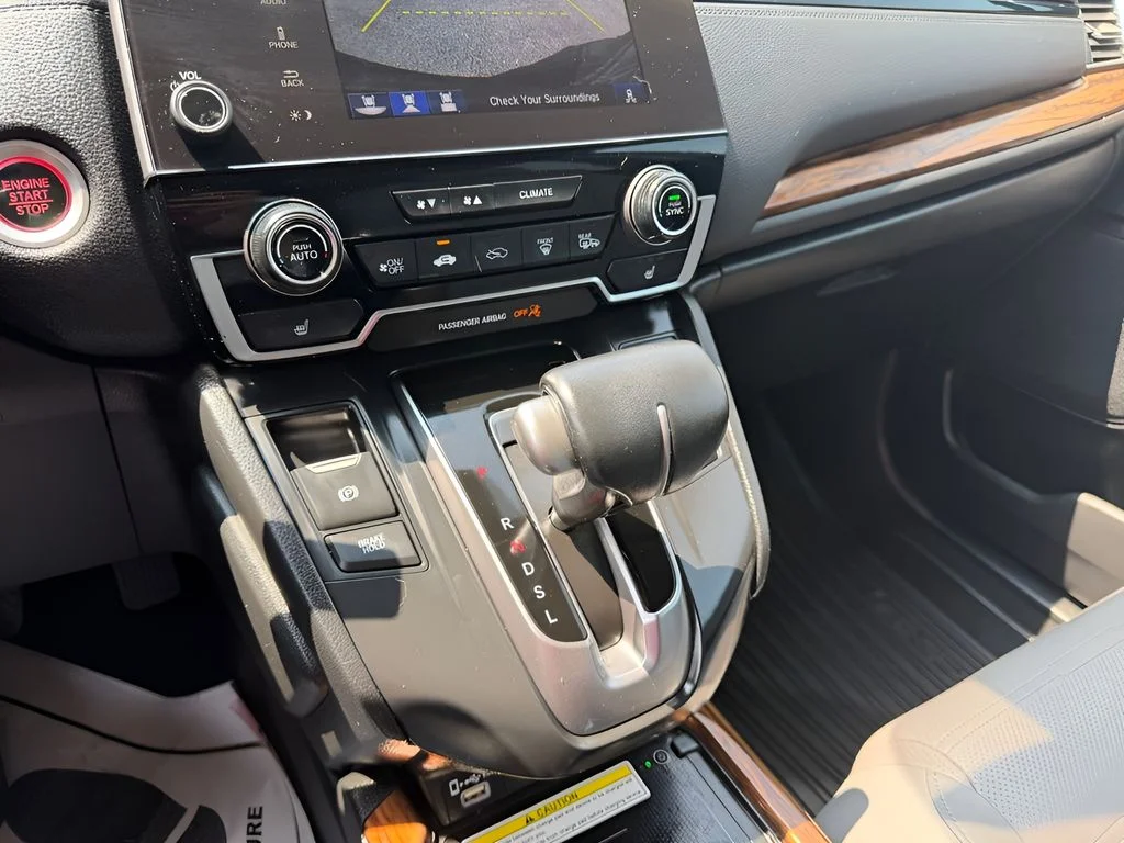 Used 2020 Obsidian Blue Pearl Honda Touring image 28