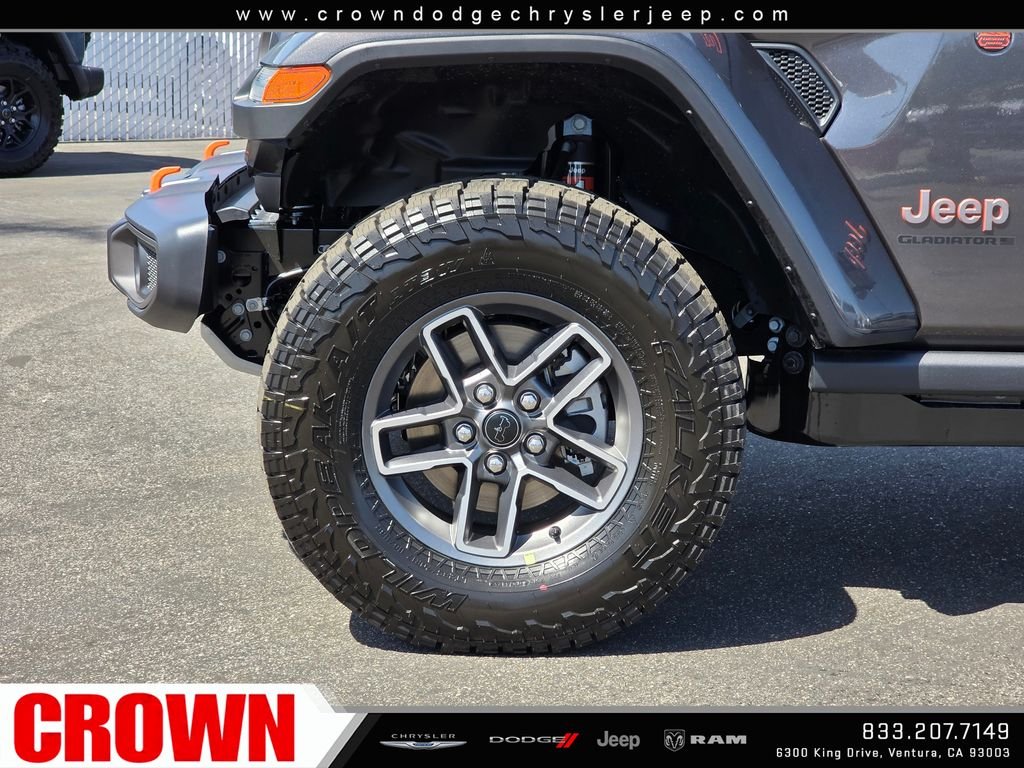 New 2026 Granite Crystal Metallic Clear-Coat Exterior Paint Jeep Mojave image 9