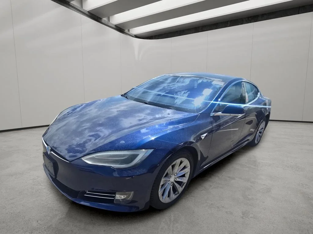 Used 2017 Deep Blue Metallic Tesla 90D image 1