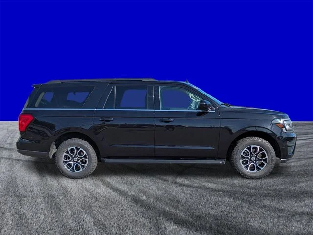 Certified Used 2024 Agate Black Metallic Ford XLT image 3
