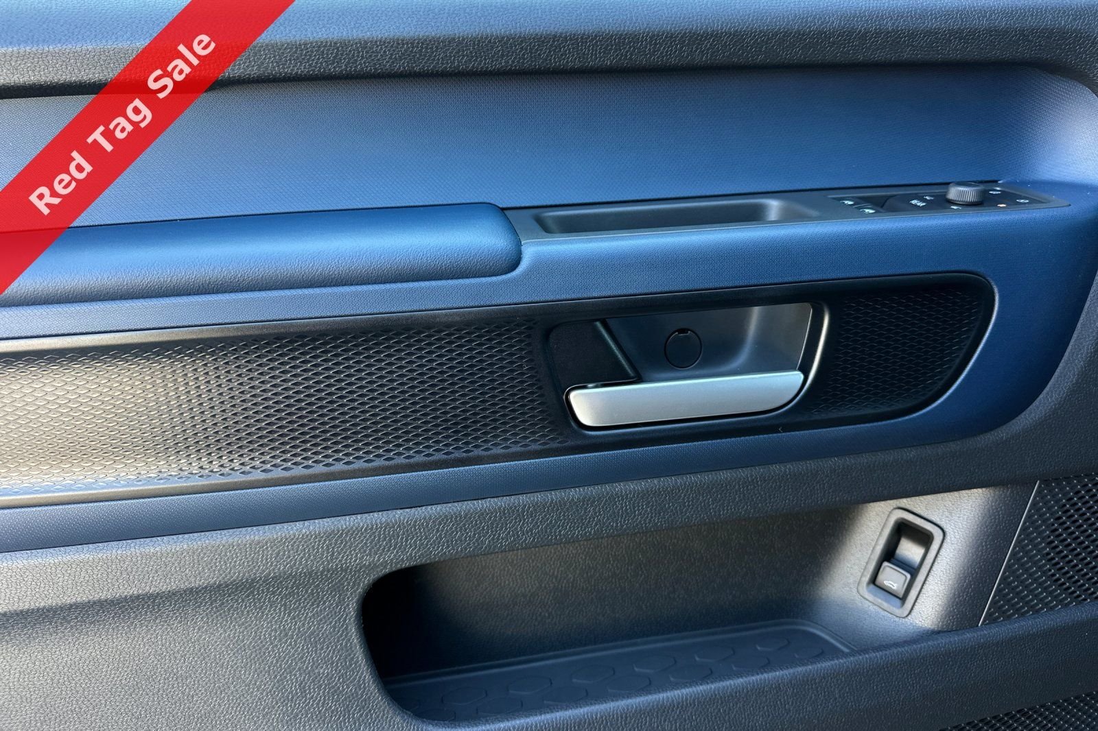 2025 Volkswagen ID. Buzz PRO S - Photo 9