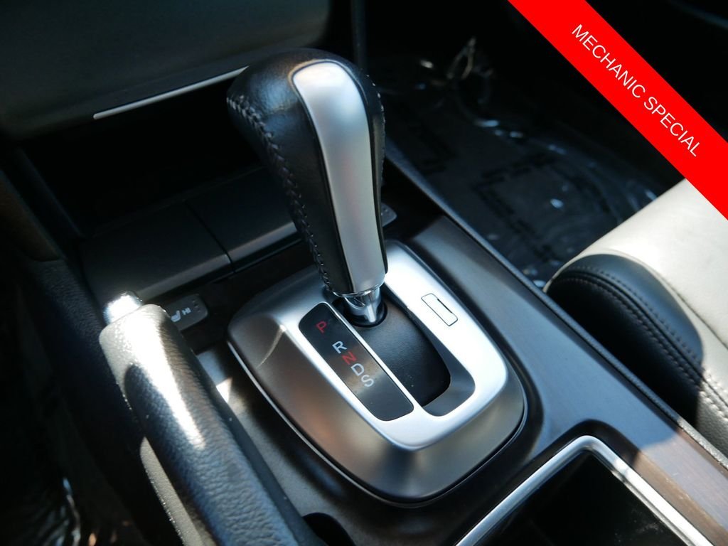 Used 2015  Honda EX-L image 24