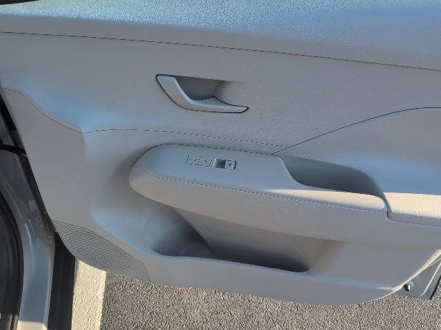 Used 2025 Gray Hyundai SEL image 11