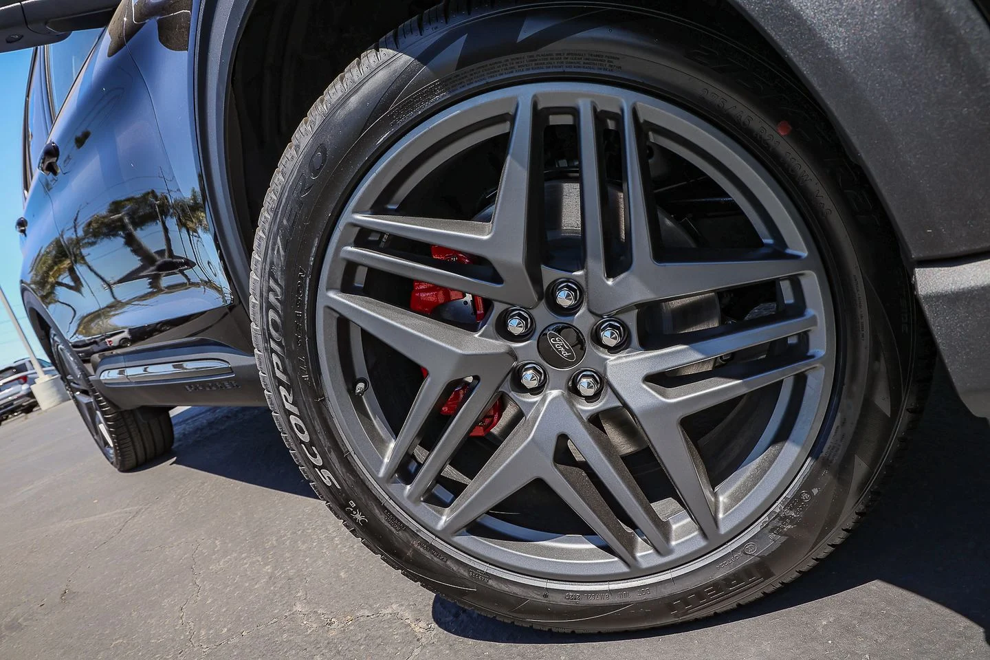 New 2026 Agate Black Metallic Ford ST image 2