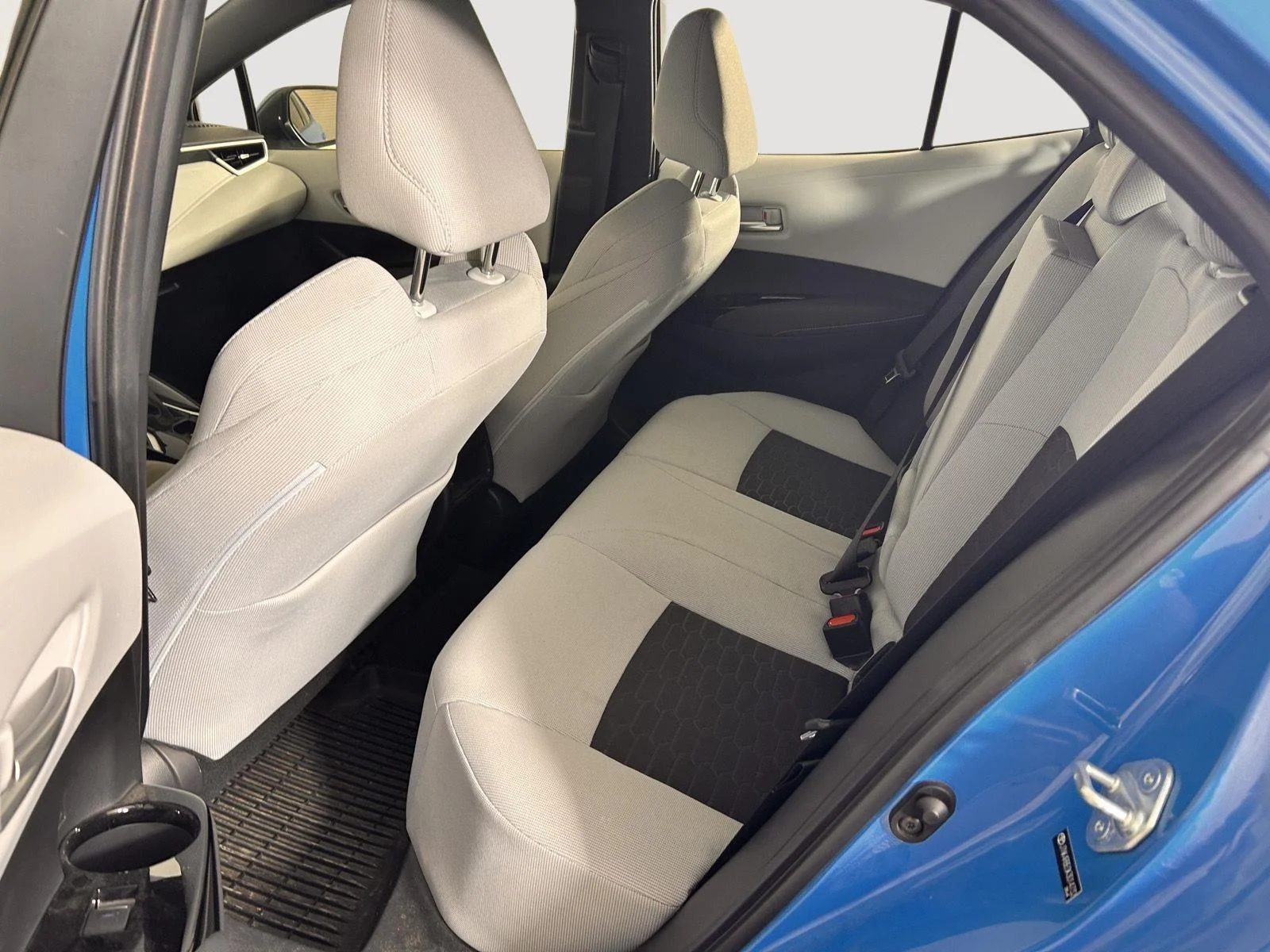 Used 2019 Blue Flame Toyota SE image 3