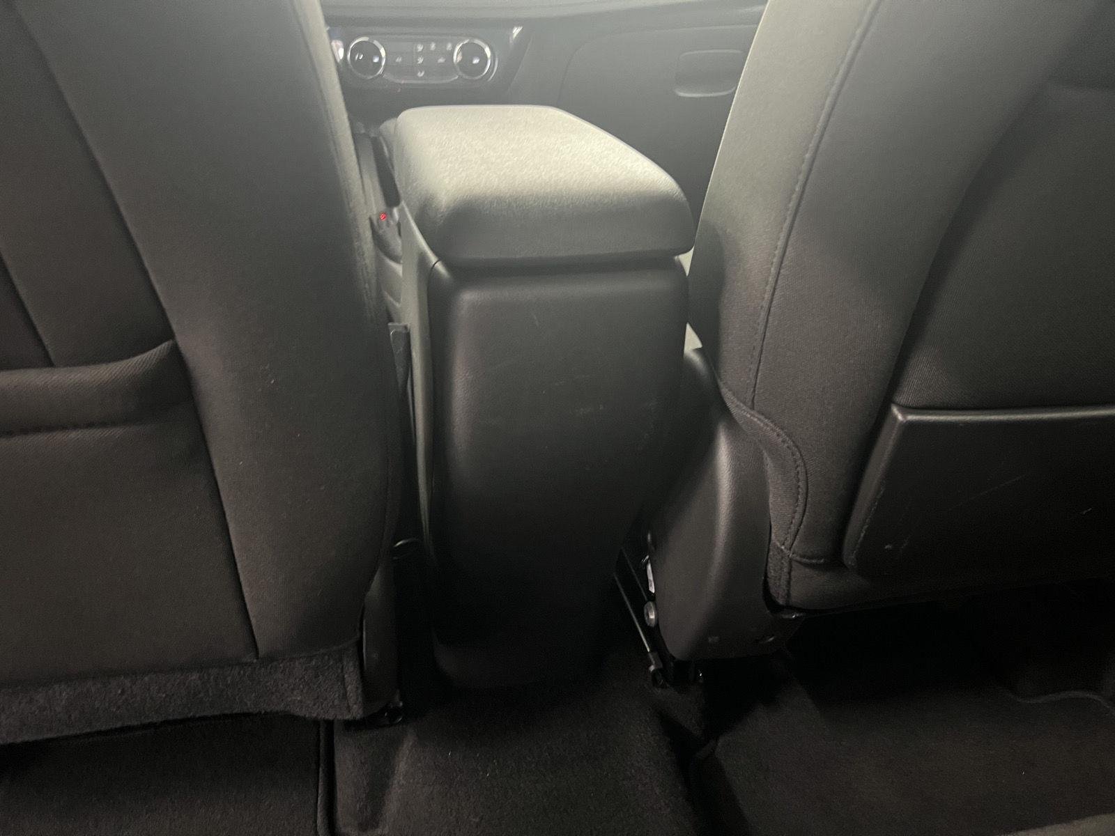 Used 2025 Sterling Gray Metallic Chevrolet LT image 26